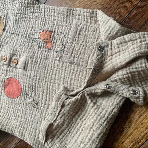 Disney Baby Pooh Tigger Piglet Tan Romper Size 24 Months - Picture 3 of 7
